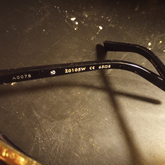 Louis Vuitton evidence woman sunglasses 100%authentic. Reat shape - Picture 1 of 10